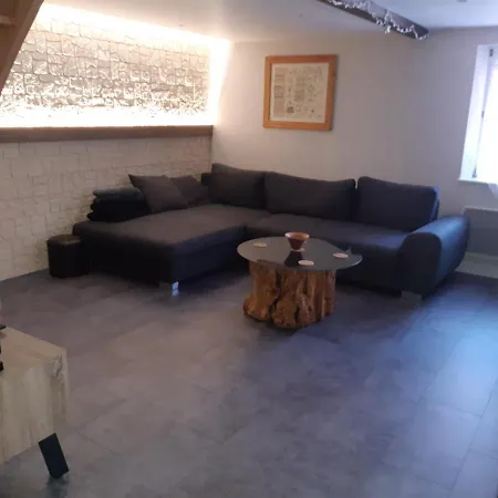 Le Holzwurm Dom wakacyjny